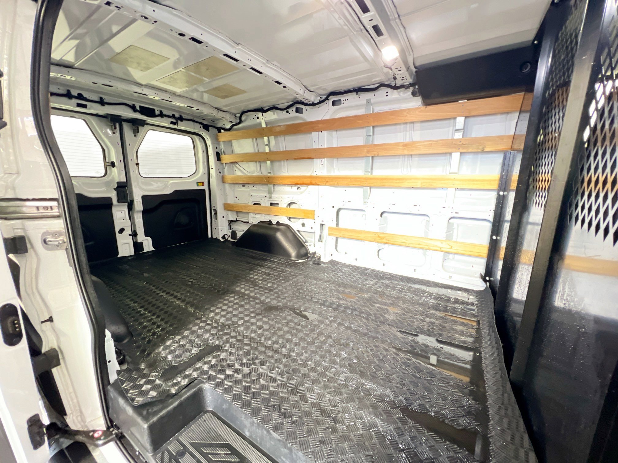 Used 2024 Ford Transit 250 Low Roof w/ Exterior Upgrade Package image 31