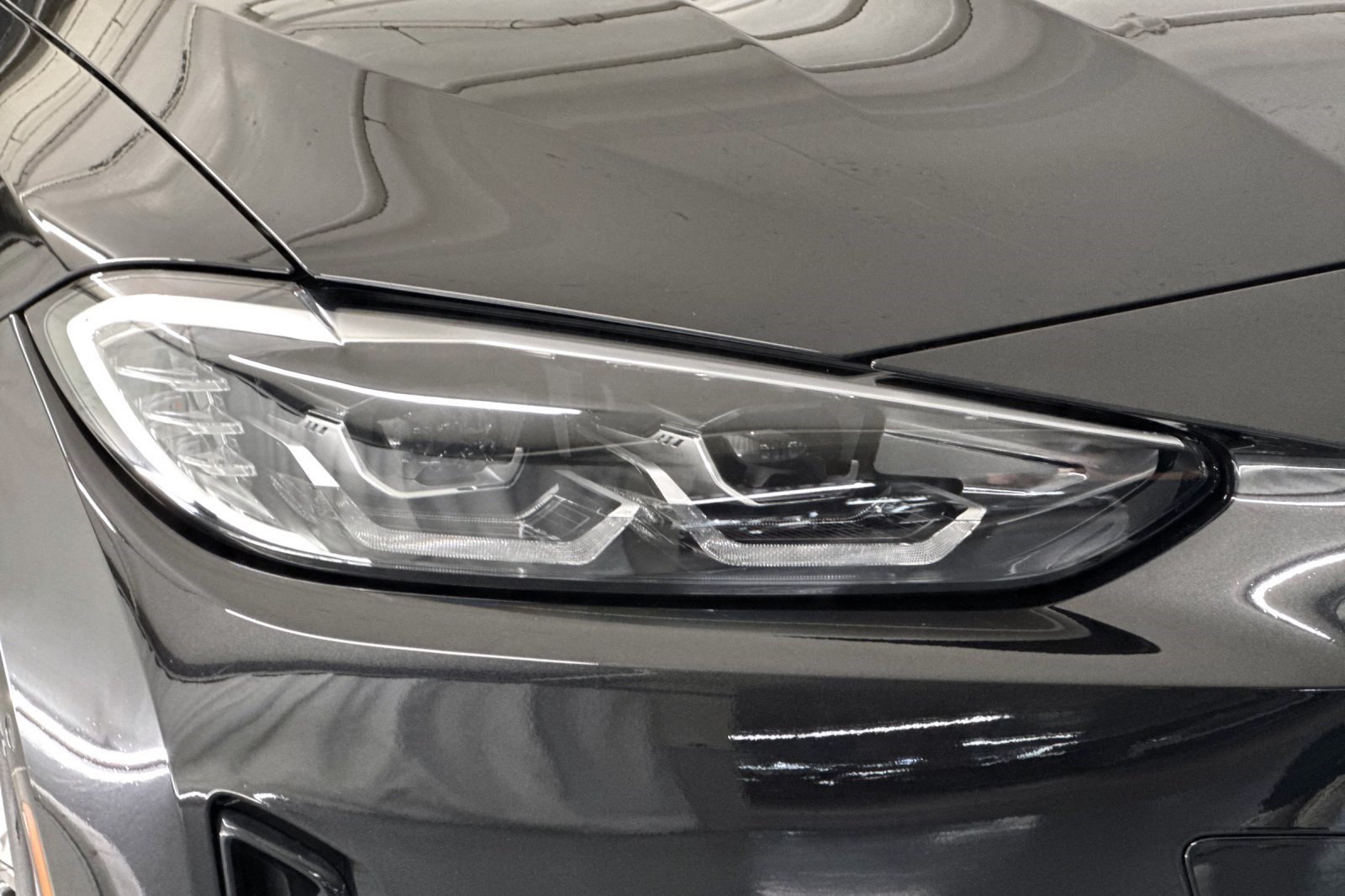 Used 2023 BMW i4 eDrive40 w/ Premium Package RWD image 10