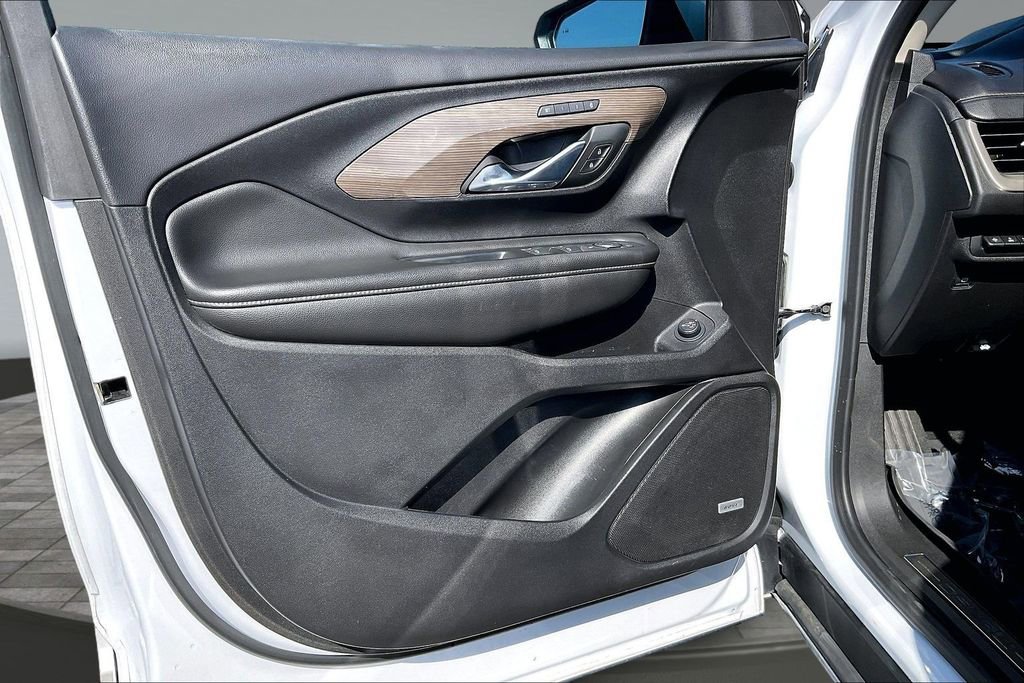 Used 2023 GMC Terrain Denali w/ Denali Premium Package image 22