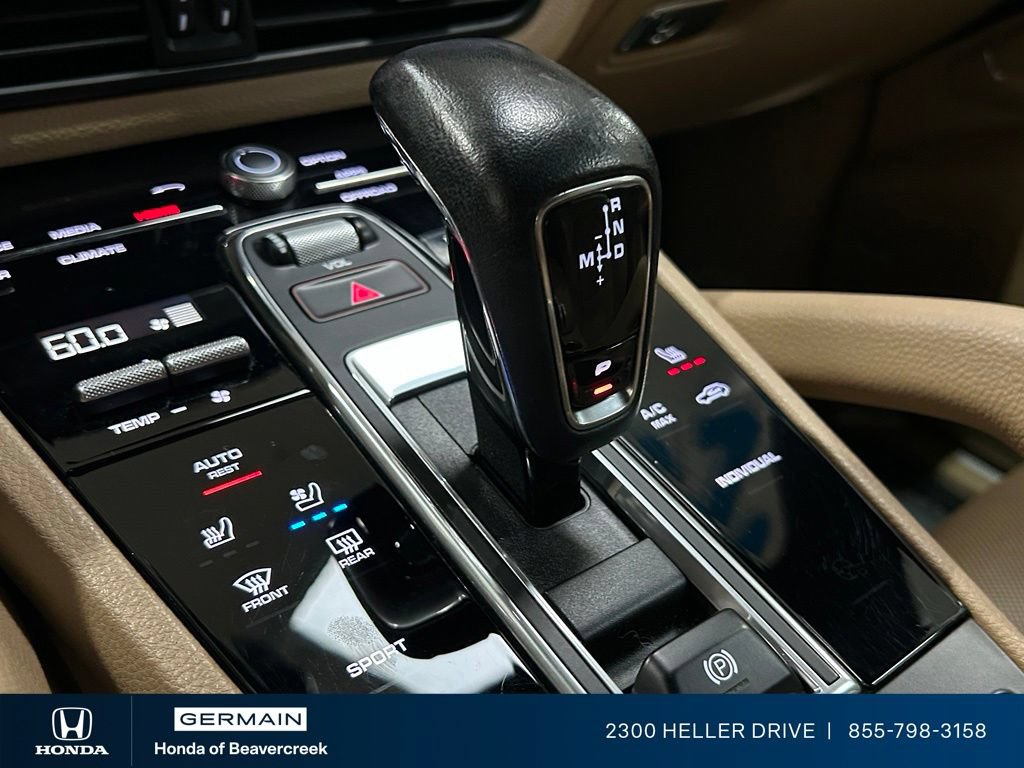 Used 2020 Porsche Cayenne AWD/4WD image 25