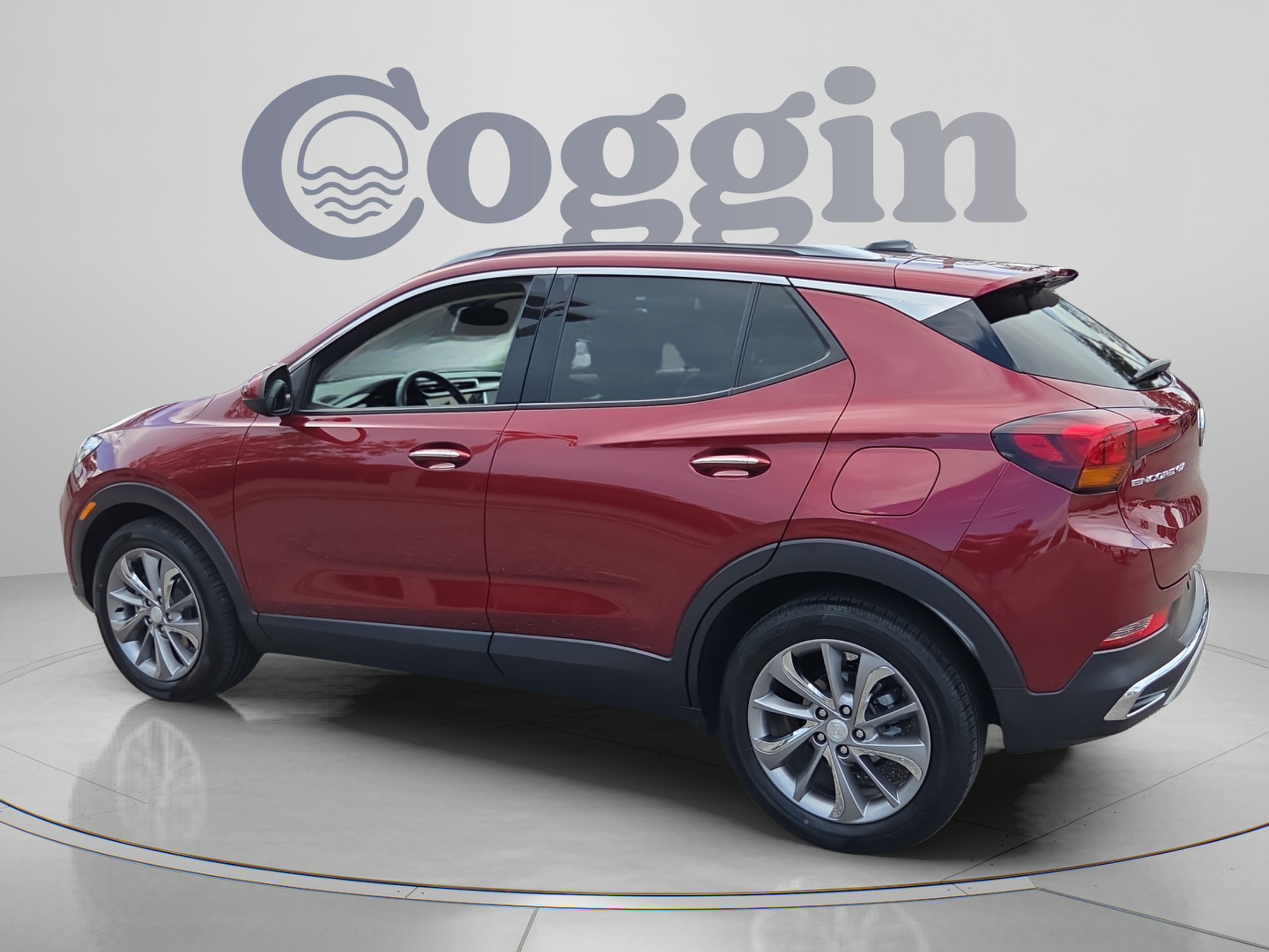 Used 2023 Buick Encore GX Essence w/ Experience Buick Package FWD image 3
