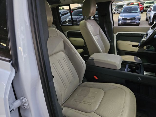 Used 2022 Land Rover Defender 110 S image 21