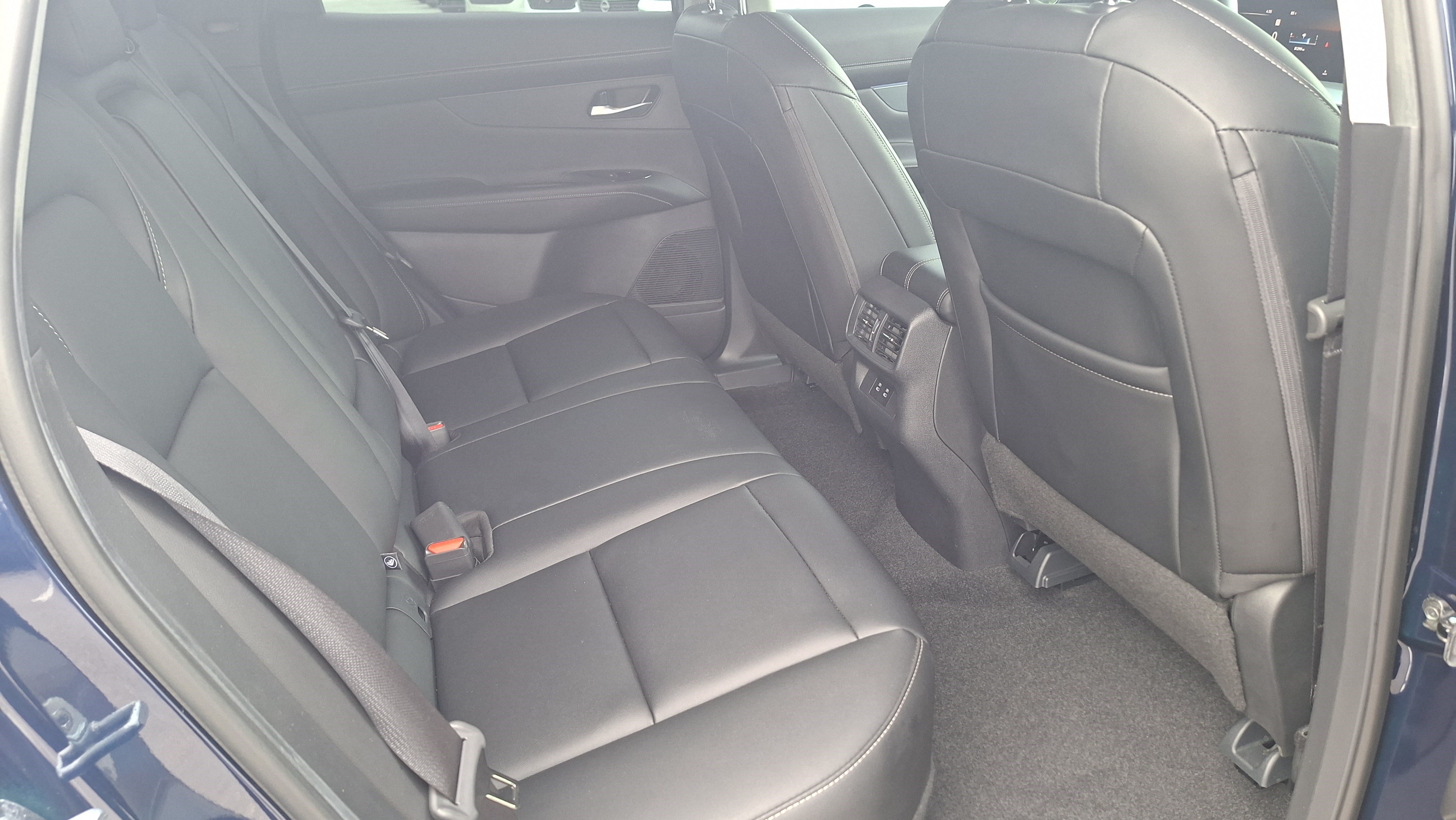 Used 2025 Nissan Murano SL w/ Cargo Package AWD/4WD image 22