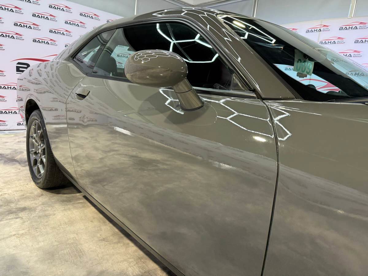 Used 2017 Dodge Challenger GT w/ Driver Convenience Group image 13