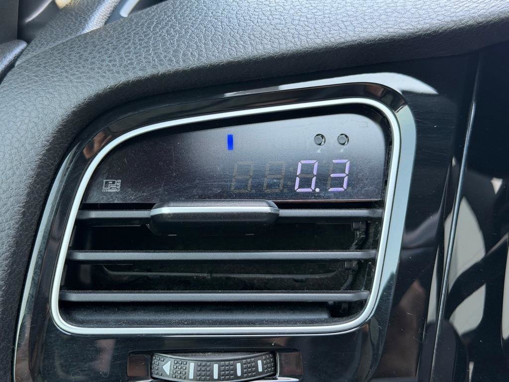 Used 2016 Volkswagen Golf R 4-Door image 38