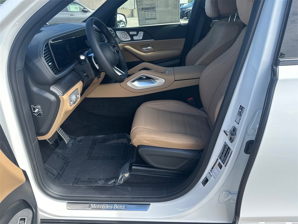 New 2026 Mercedes-Benz GLS 580 4MATIC image 10