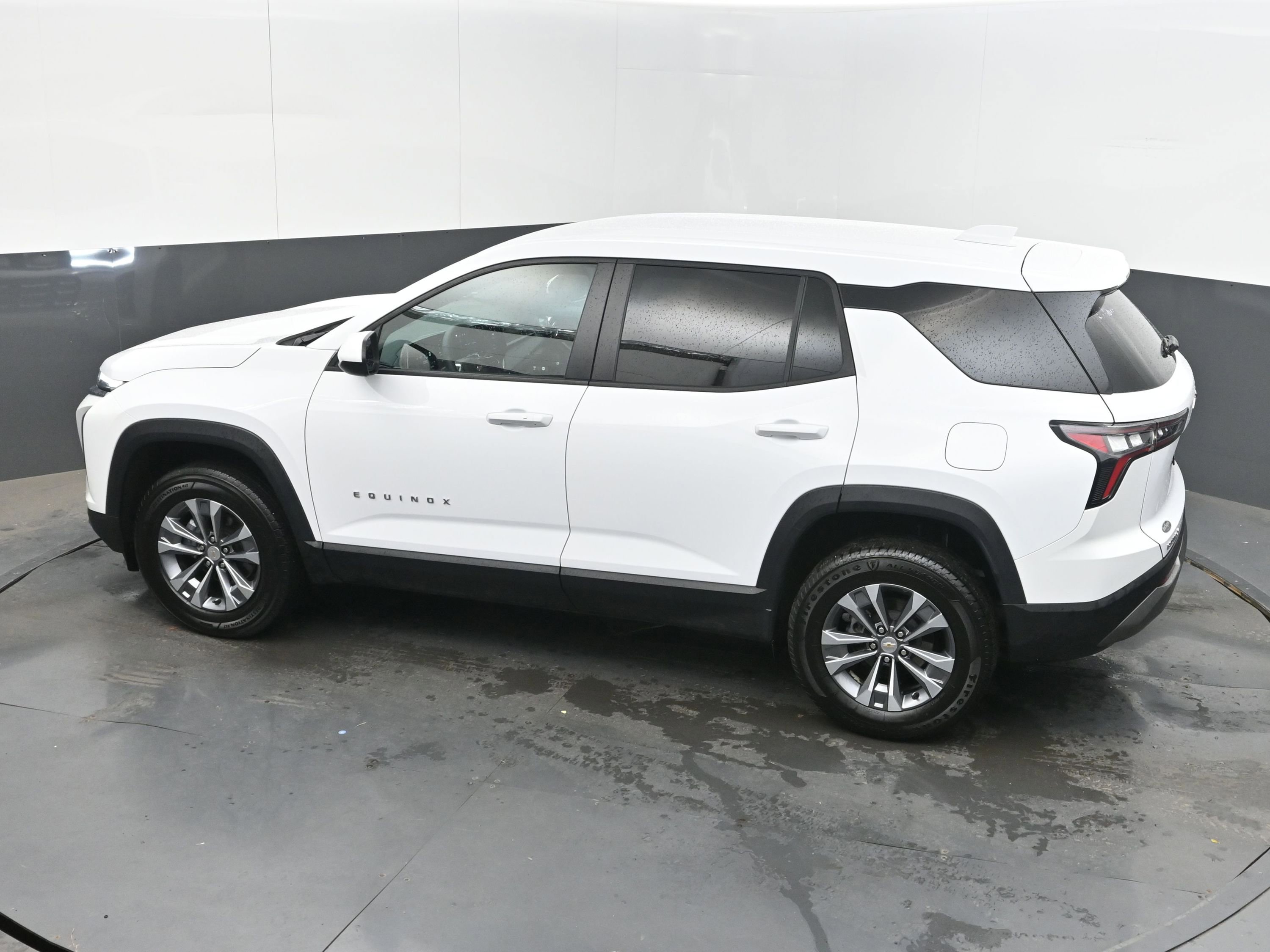 Used 2025 Chevrolet Equinox LT FWD image 36