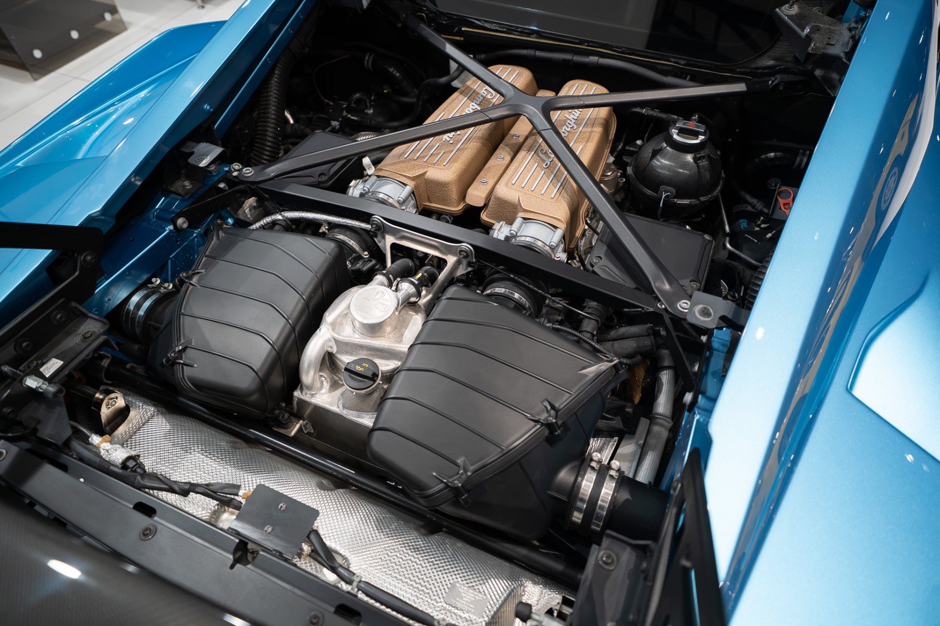 Used 2023 Lamborghini Huracan STO RWD image 58