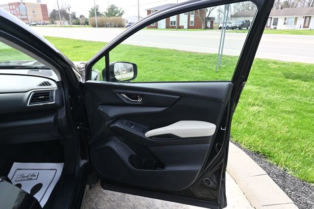 Used 2023 Subaru Ascent Premium w/ Convenience Package image 18