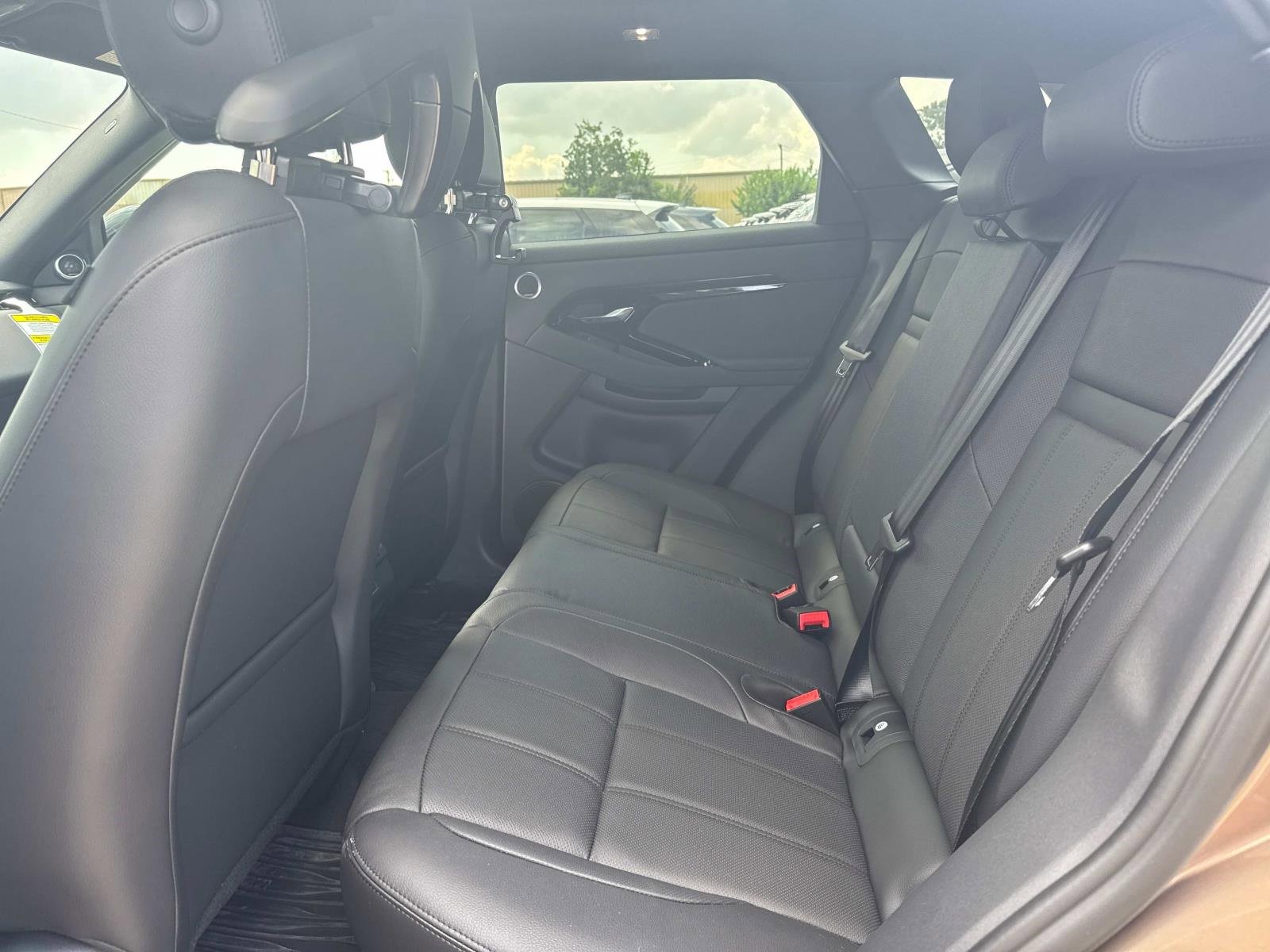 New 2026 Land Rover Range Rover Evoque S image 8