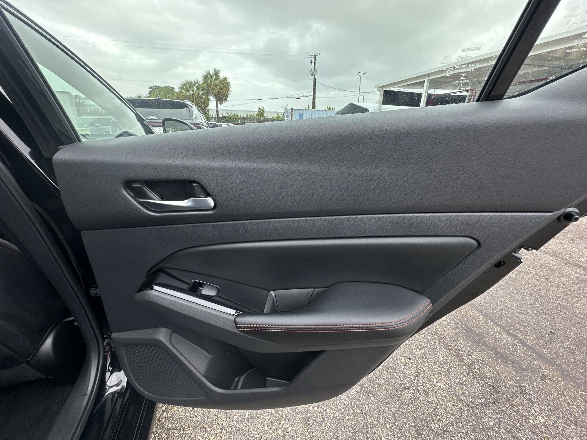 Used 2024 Nissan Altima 2.5 SR image 32