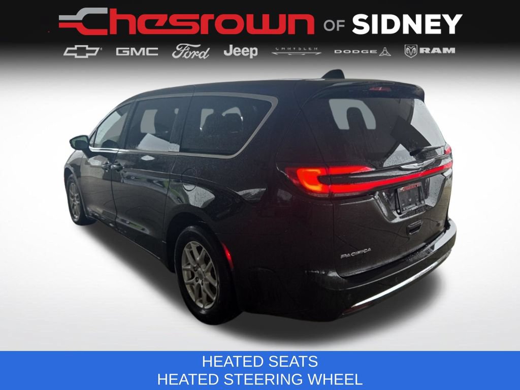 Used 2025 Chrysler Pacifica Select FWD image 7