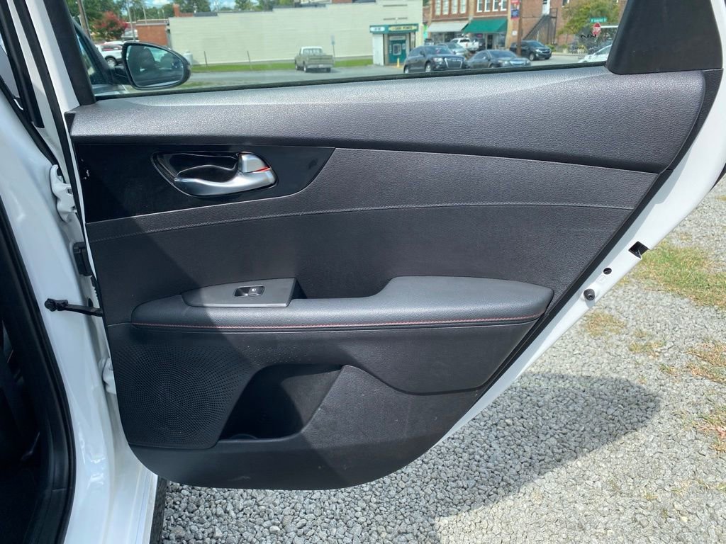 Used 2023 Kia Forte GT w/ GT2 Package image 19