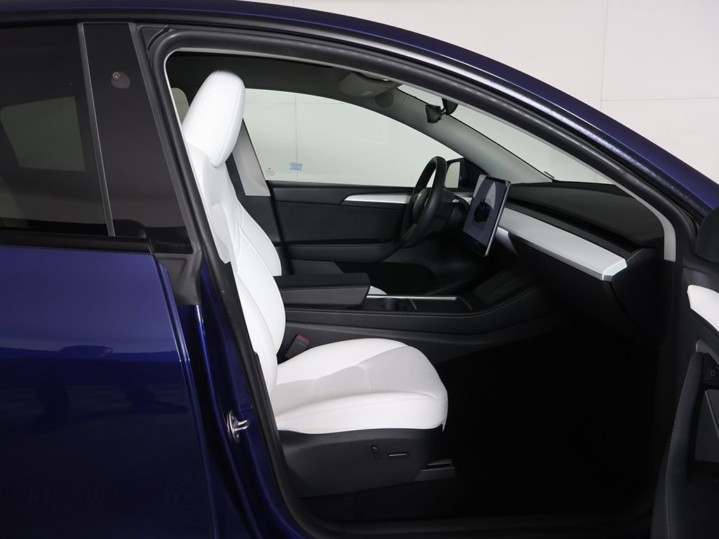Used 2023 Tesla Model Y Long Range AWD/4WD image 34