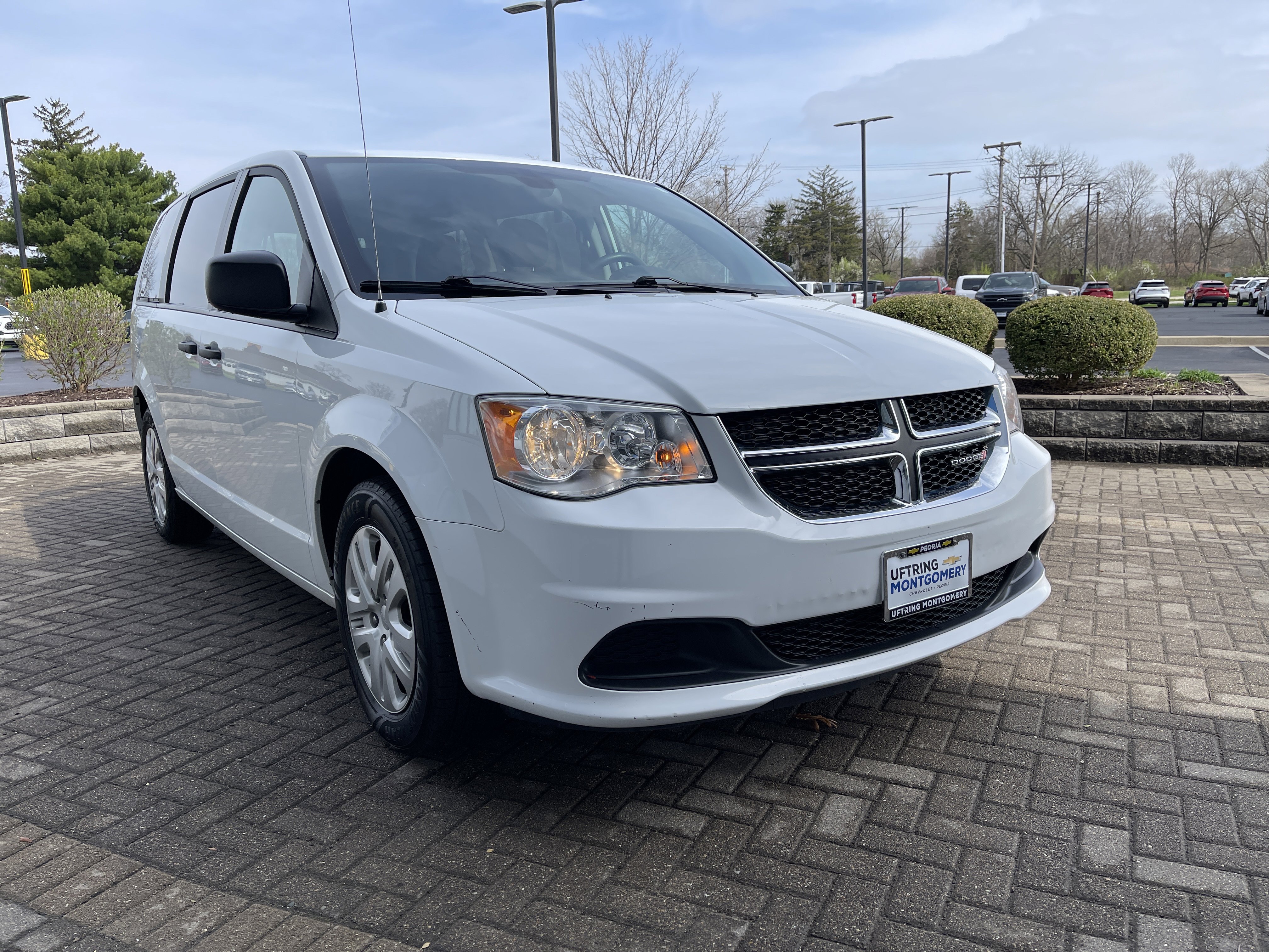 Used 2019 Dodge Grand Caravan SE image 7