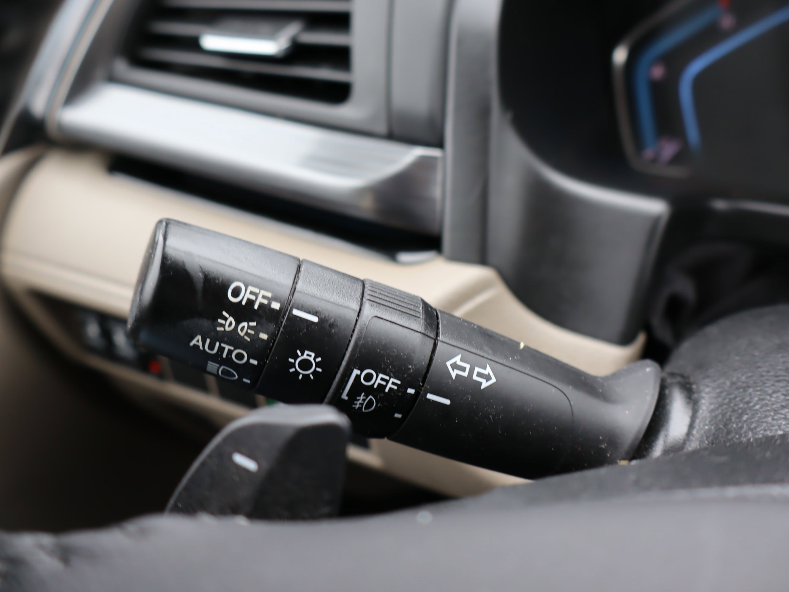 Used 2022 Honda Odyssey Elite image 23