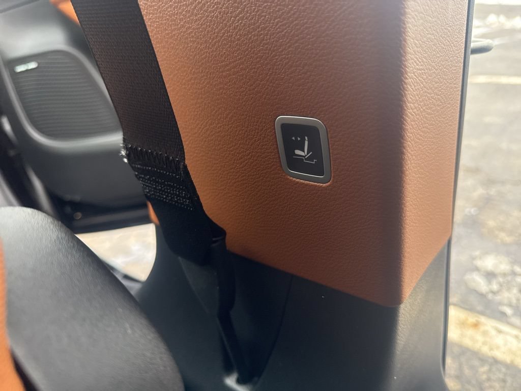 New 2026 Chrysler Pacifica Pinnacle AWD/4WD image 59
