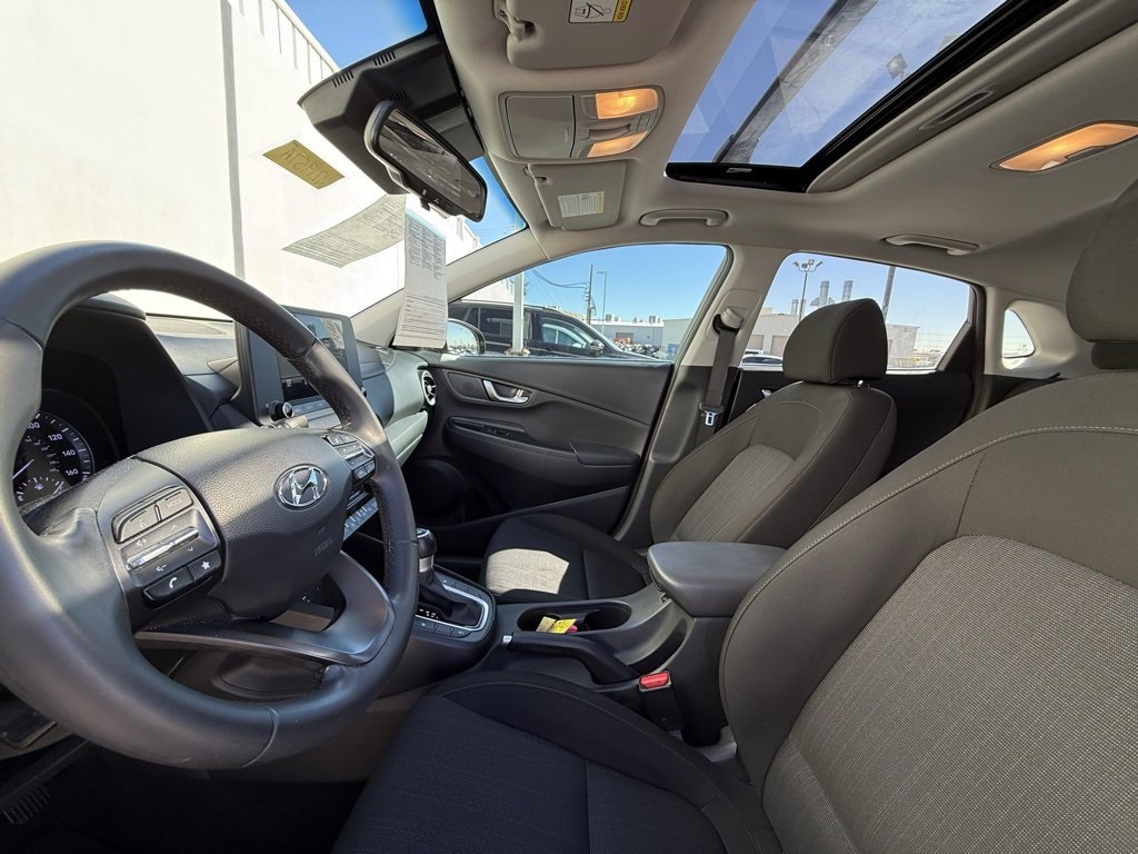 Used 2022 Hyundai Kona SEL w/ Convenience Package image 5