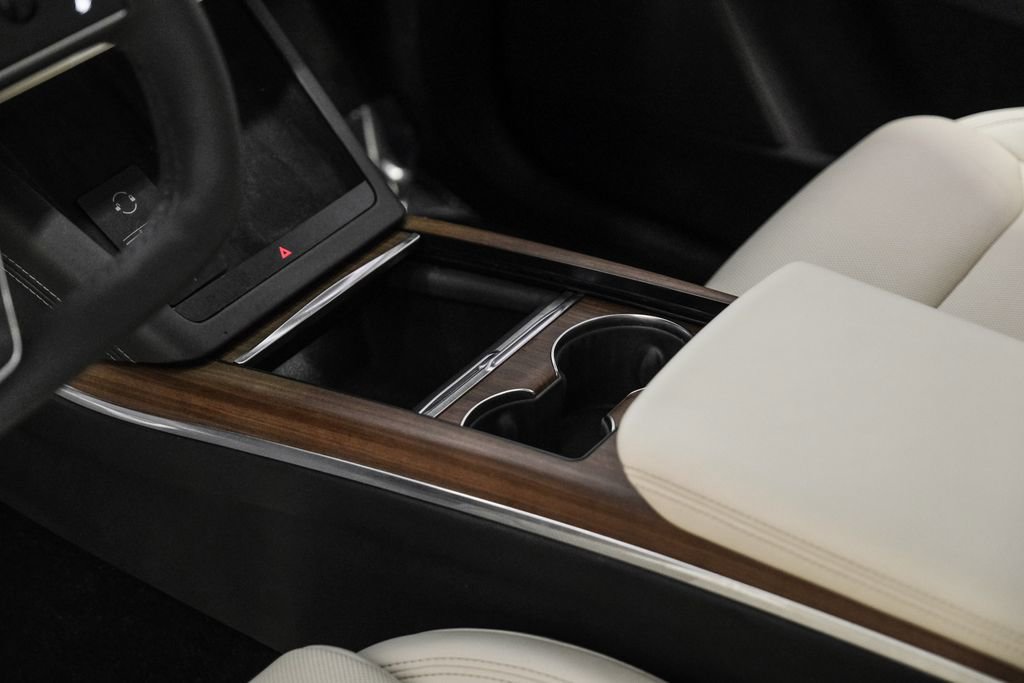 Used 2023 Tesla Model X image 31