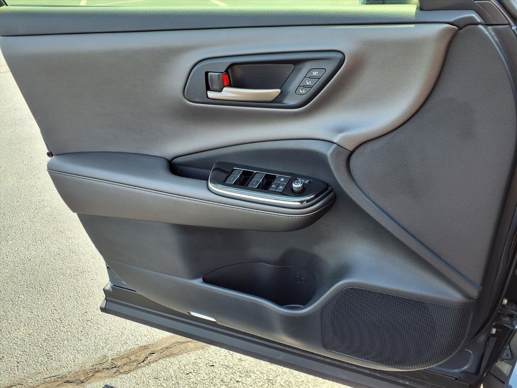 Used 2025 Toyota Crown Nightshade AWD/4WD image 20