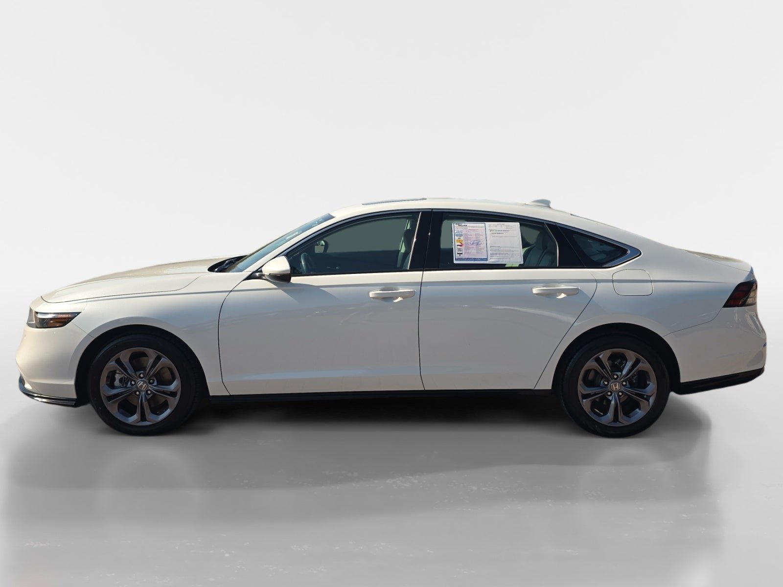 Used 2024 Honda Accord EX-L image 6