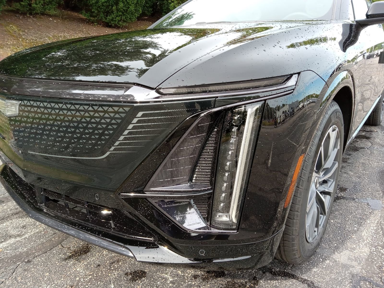 New 2026 Cadillac Lyriq Sport image 7