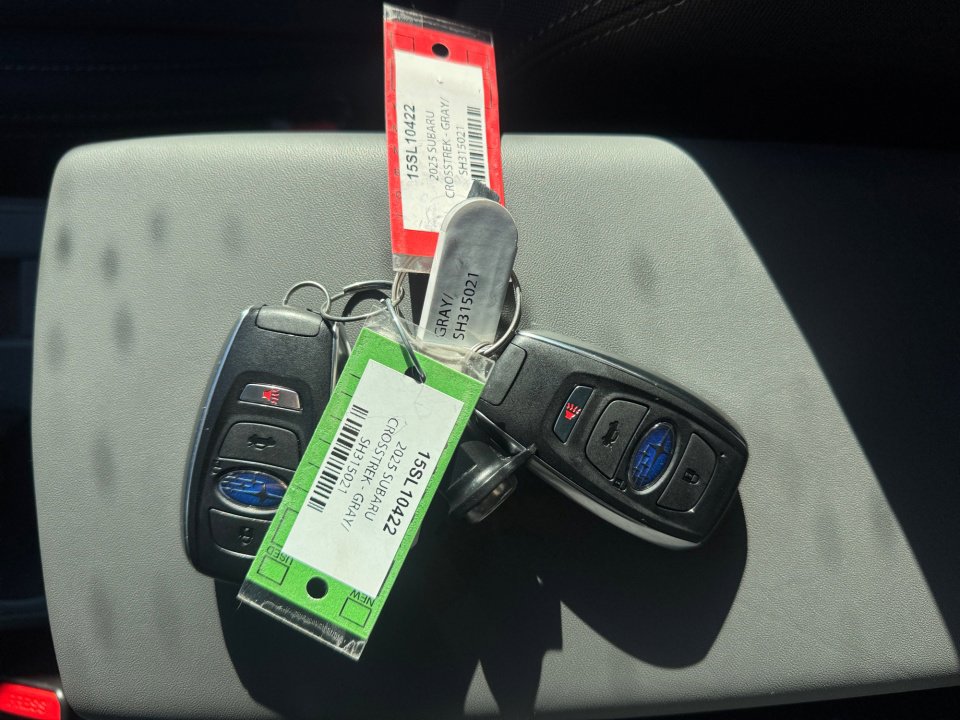 Used 2025 Subaru Crosstrek 2.0i Premium image 38