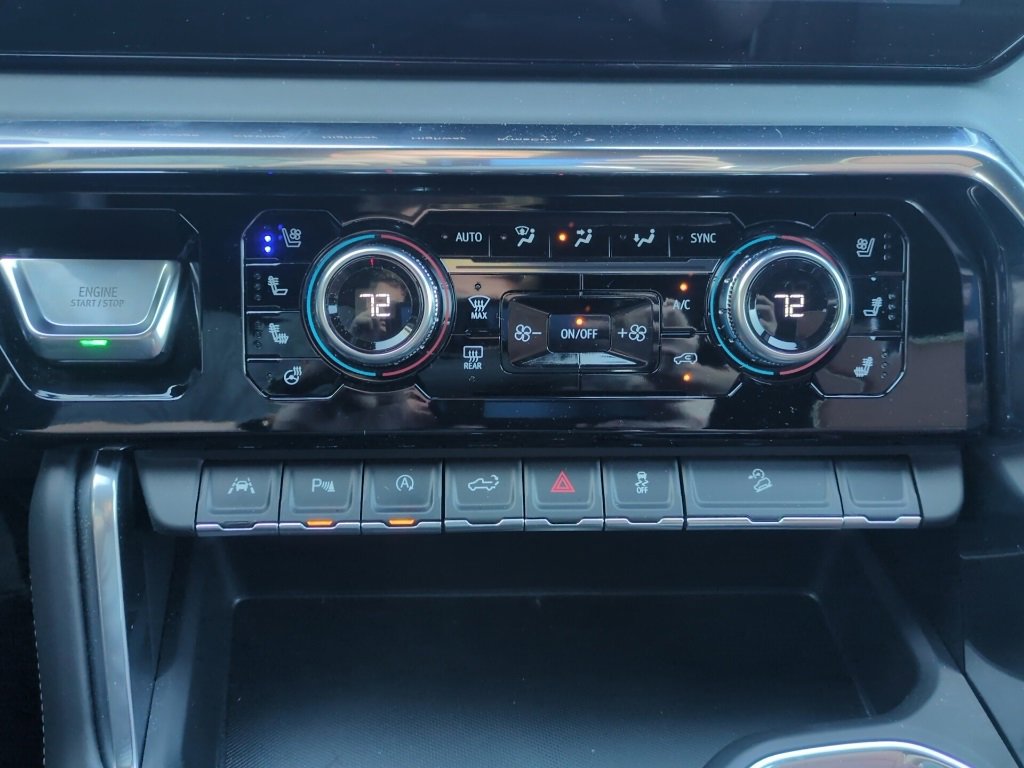 Used 2025 GMC Sierra 1500 Denali Ultimate image 10