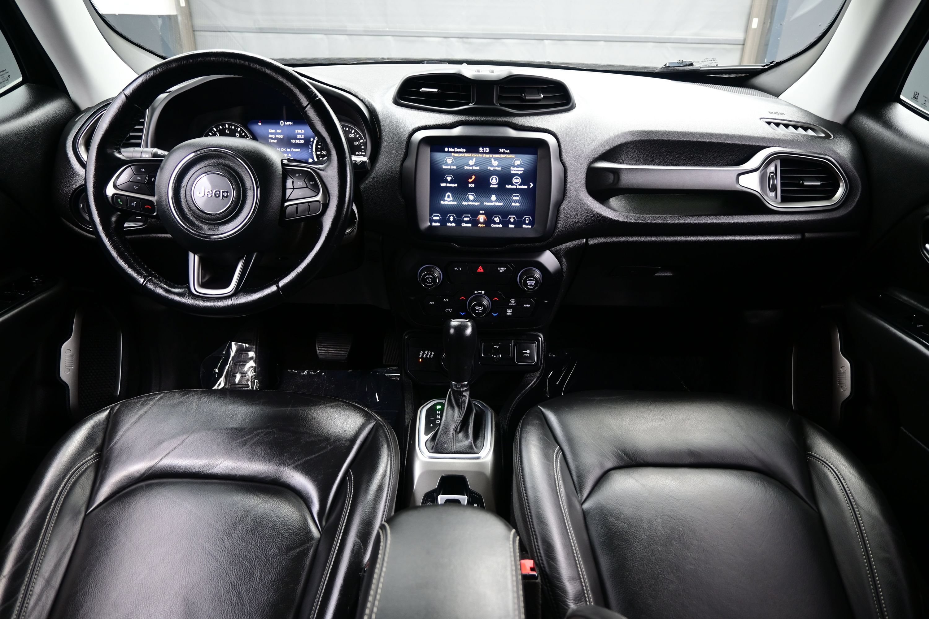 Used 2019 Jeep Renegade Limited w/ UConnect 8.4 Nav Group AWD/4WD image 17