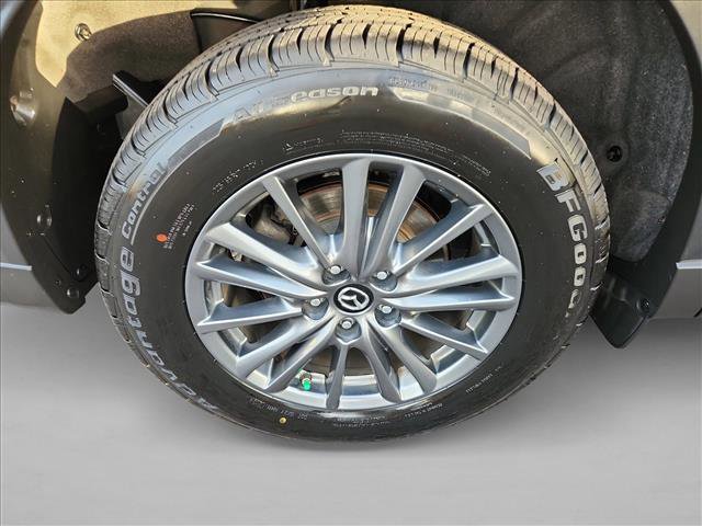 Used 2017 MAZDA CX-5 Touring w/ Preferred Equipment Package image 10