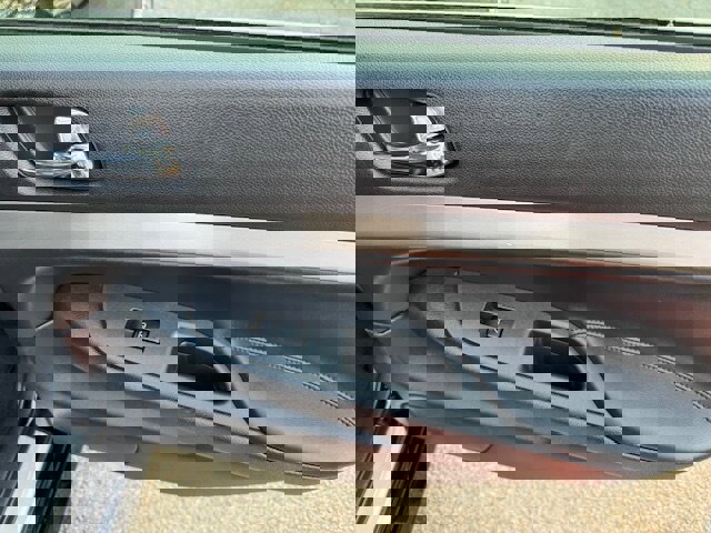 Used 2013 INFINITI G37 x w/ Premium Pkg image 13