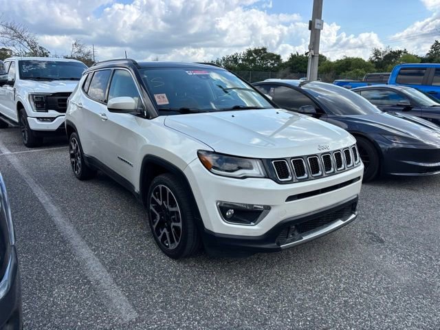 Used 2018 Jeep Compass Limited w/ Navigation Group FWD image 2