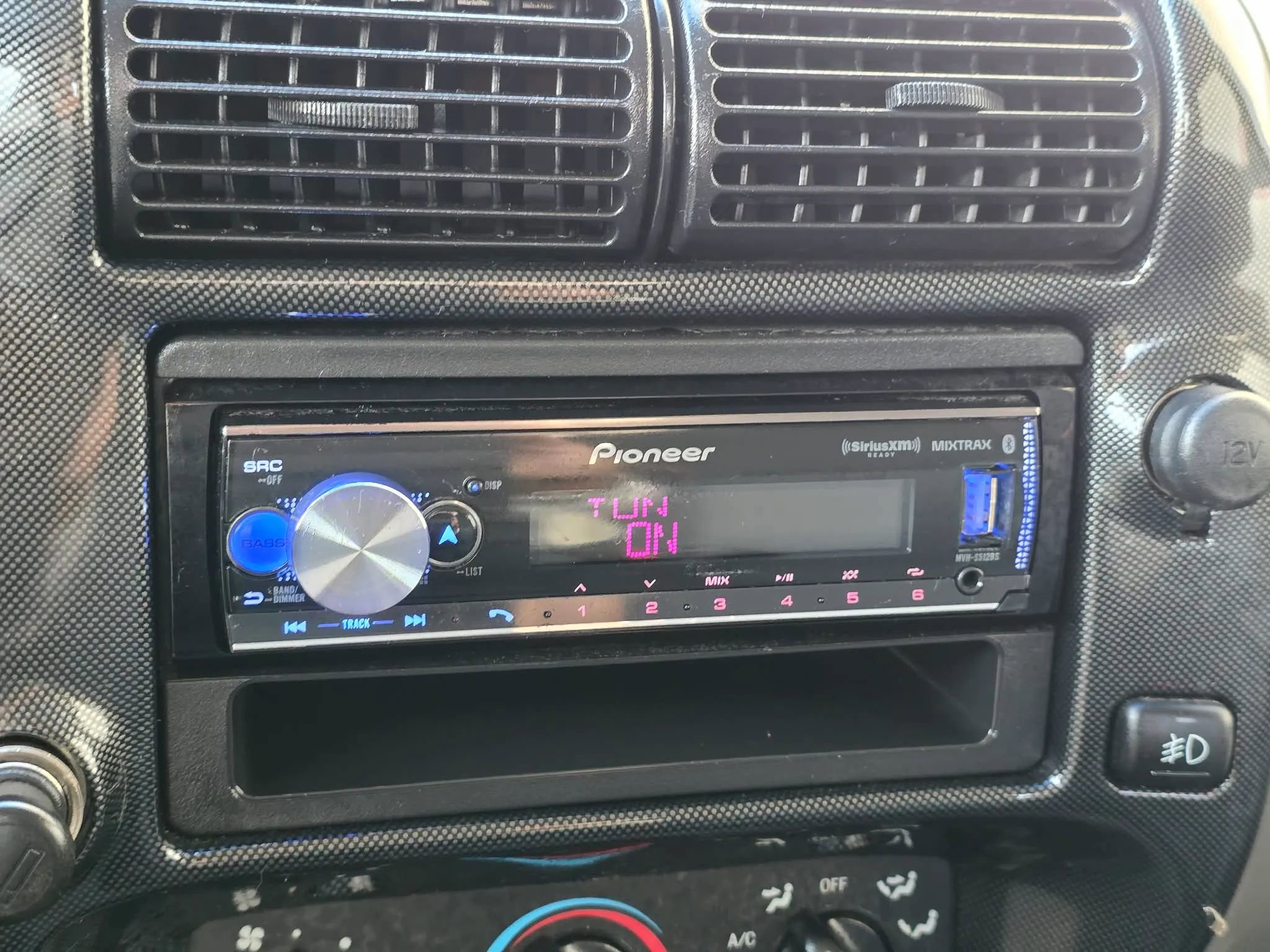 Used 2004 MAZDA B-Series Pickup 2WD Cab Plus B3000 w/ Convenience Pkg image 18