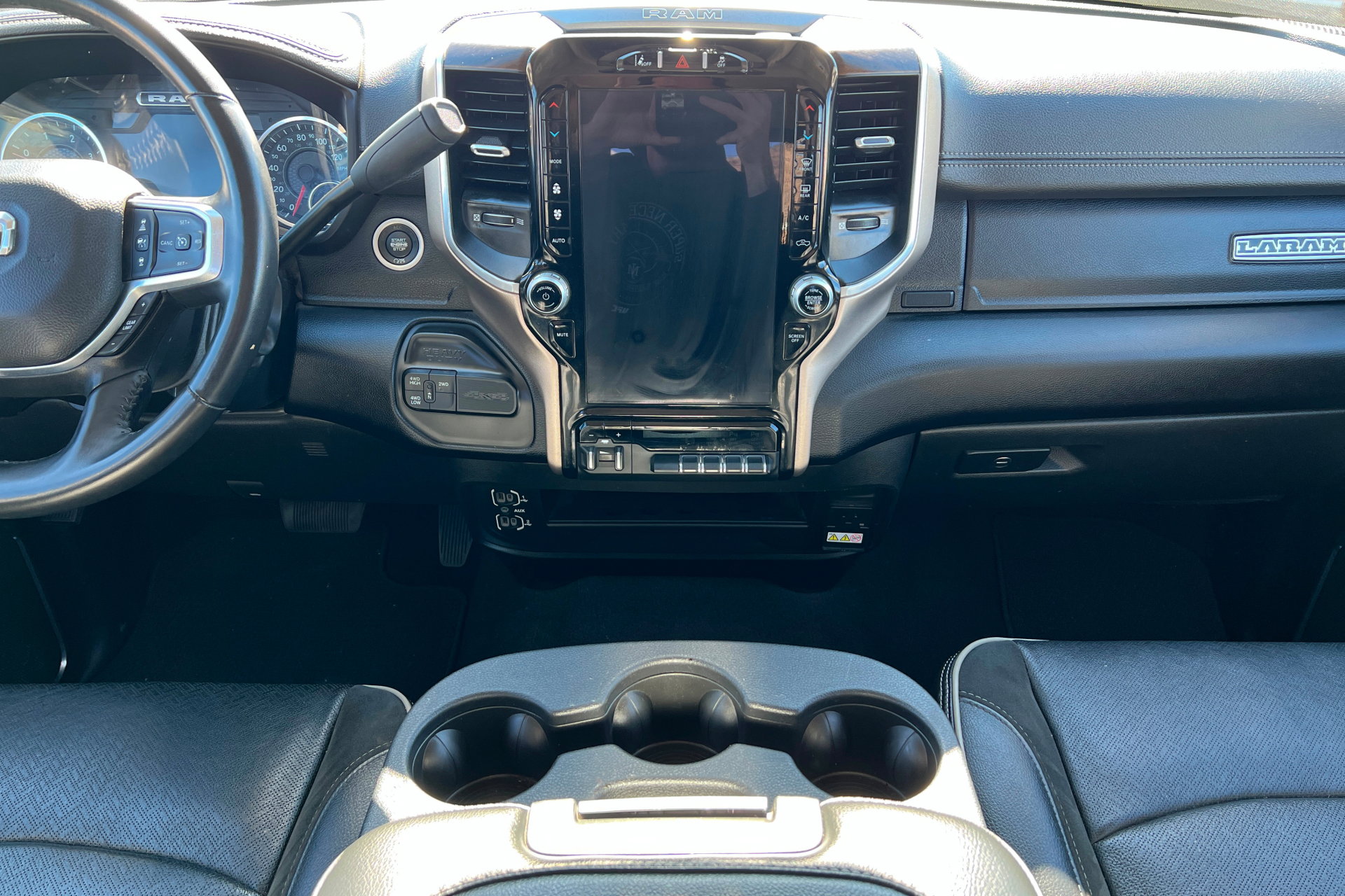 Used 2024 RAM 2500 Laramie w/ Safety Group AWD/4WD image 14