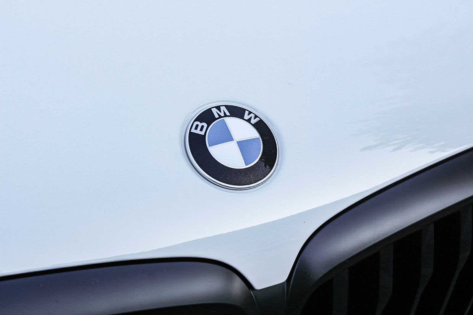 Used 2026 BMW X5 sDrive40i w/ M Sport Package RWD image 9