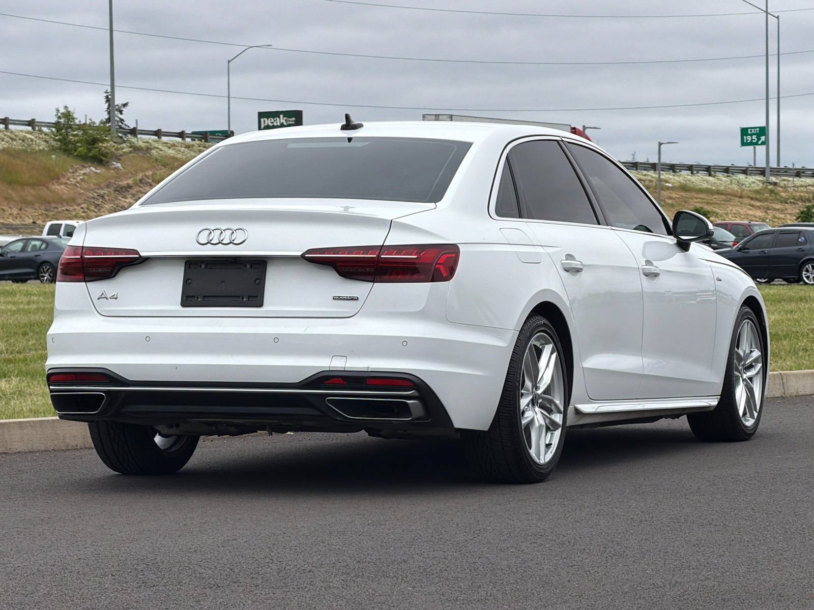Used 2023 Audi A4 2.0T Premium Plus AWD/4WD image 3