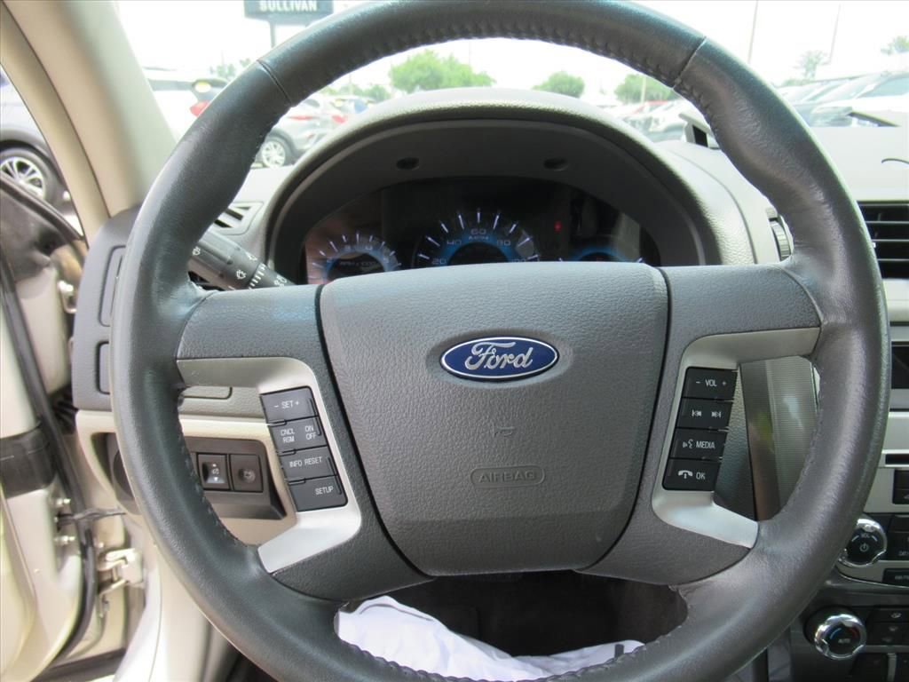 Used 2010 Ford Fusion SEL FWD image 23