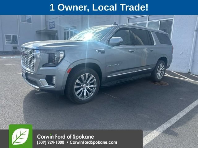 Used 2023 GMC Yukon XL Denali w/ Advanced Technology Package AWD/4WD image 2