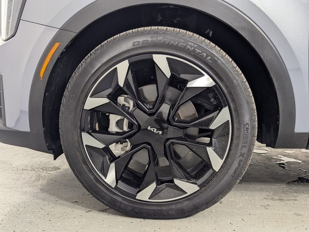 Used 2025 Kia Sorento EX w/ Panoramic Sunroof Package image 11