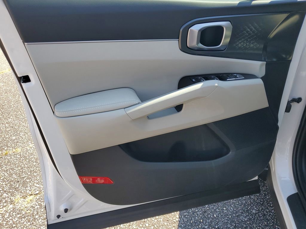 New 2026 Kia Sorento S w/ S Panoramic Sunroof Package FWD image 8
