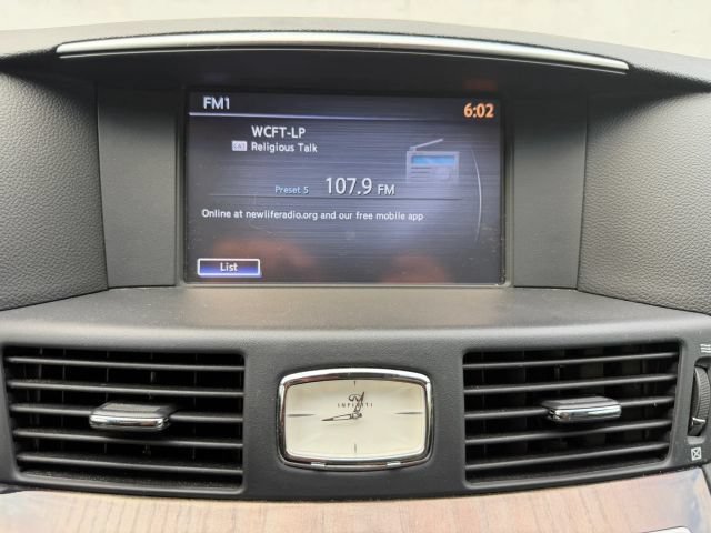 Used 2016 INFINITI Q70 L 3.7 AWD/4WD image 19
