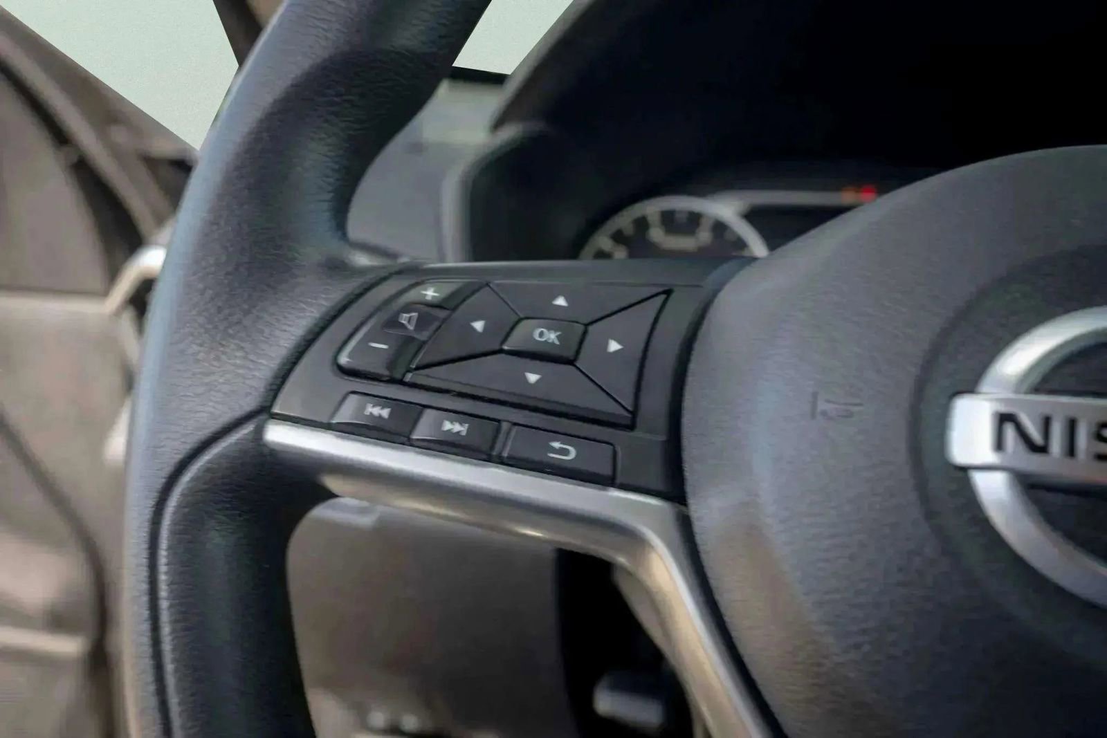 Used 2020 Nissan Altima 2.5 S image 12