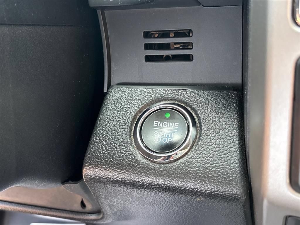 Used 2020 Ford F150 Lariat w/ Equipment Group 502A Luxury AWD/4WD image 17