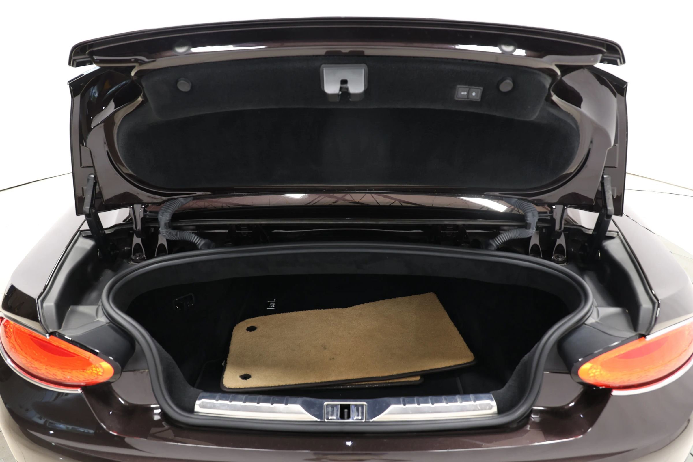 Used 2021 Bentley Continental GT image 64