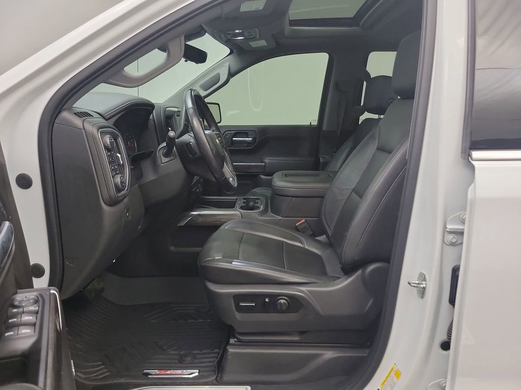 Used 2020 Chevrolet Silverado 1500 LTZ w/ LTZ Premium Package AWD/4WD image 5