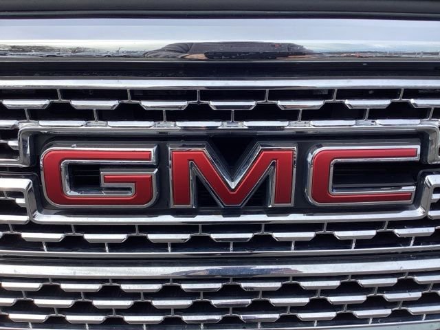 Used 2022 GMC Sierra 1500 Denali w/ Denali Premium Package image 12