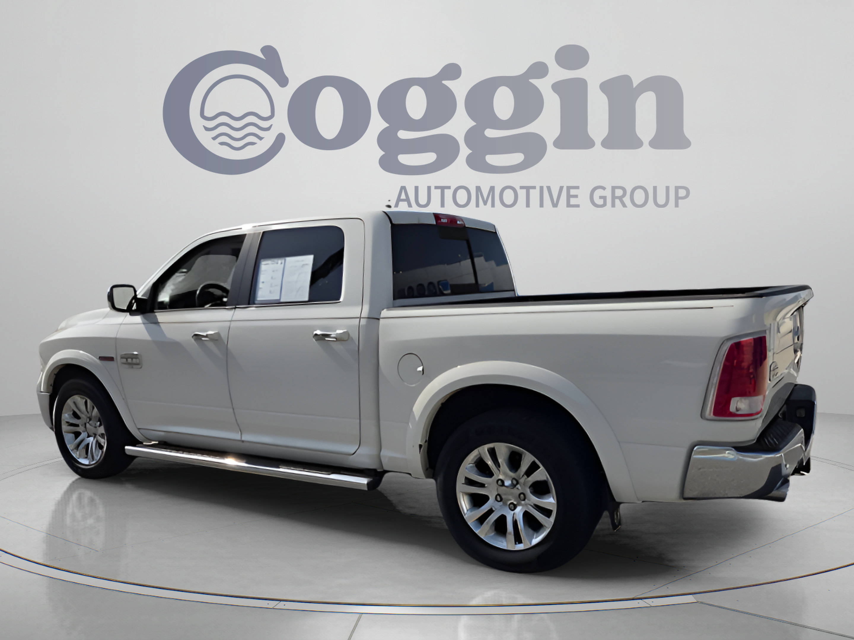Used 2016 RAM 1500 Laramie Longhorn w/ Convenience Group AWD/4WD image 3