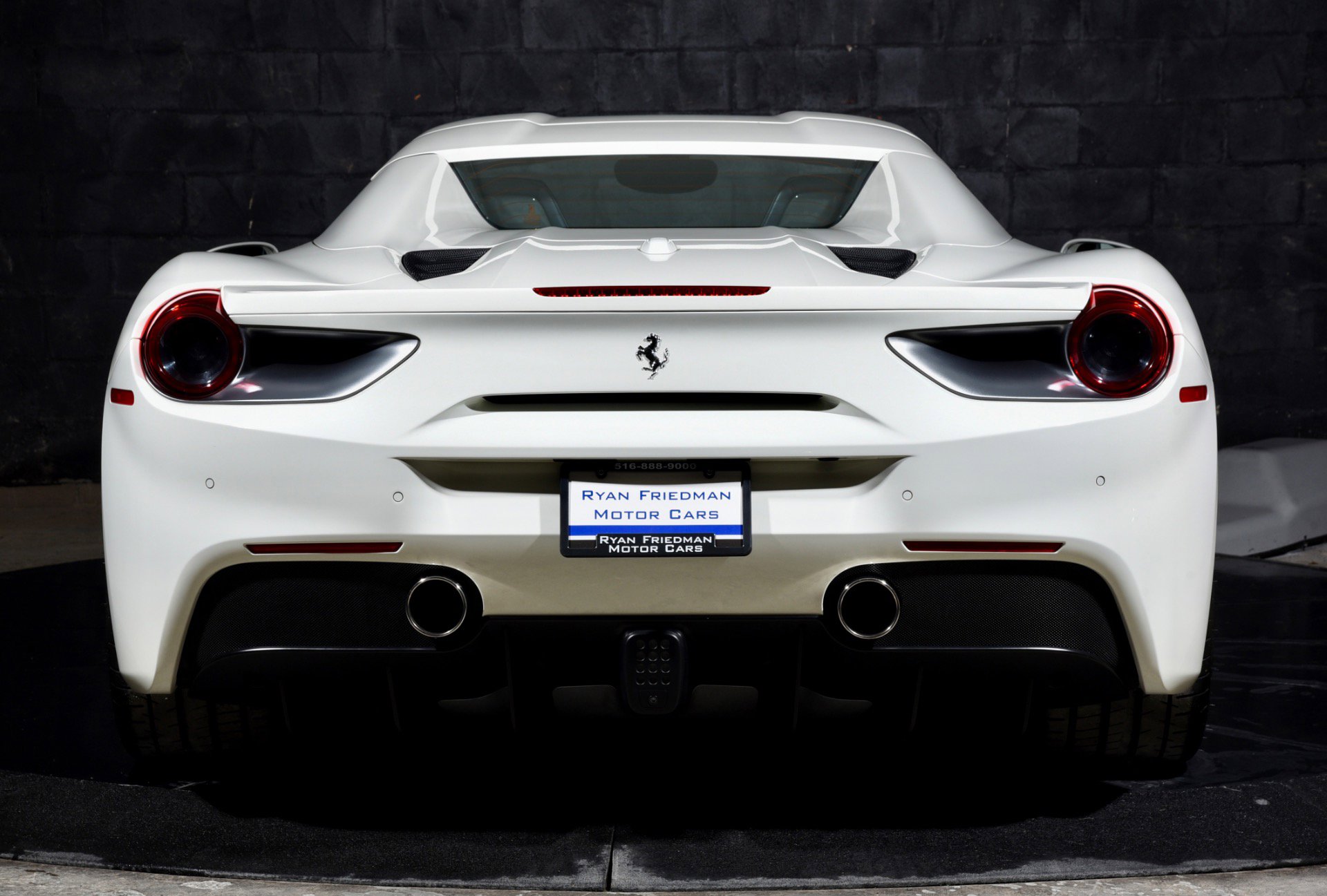 Used 2018 Ferrari 488 Spider image 31