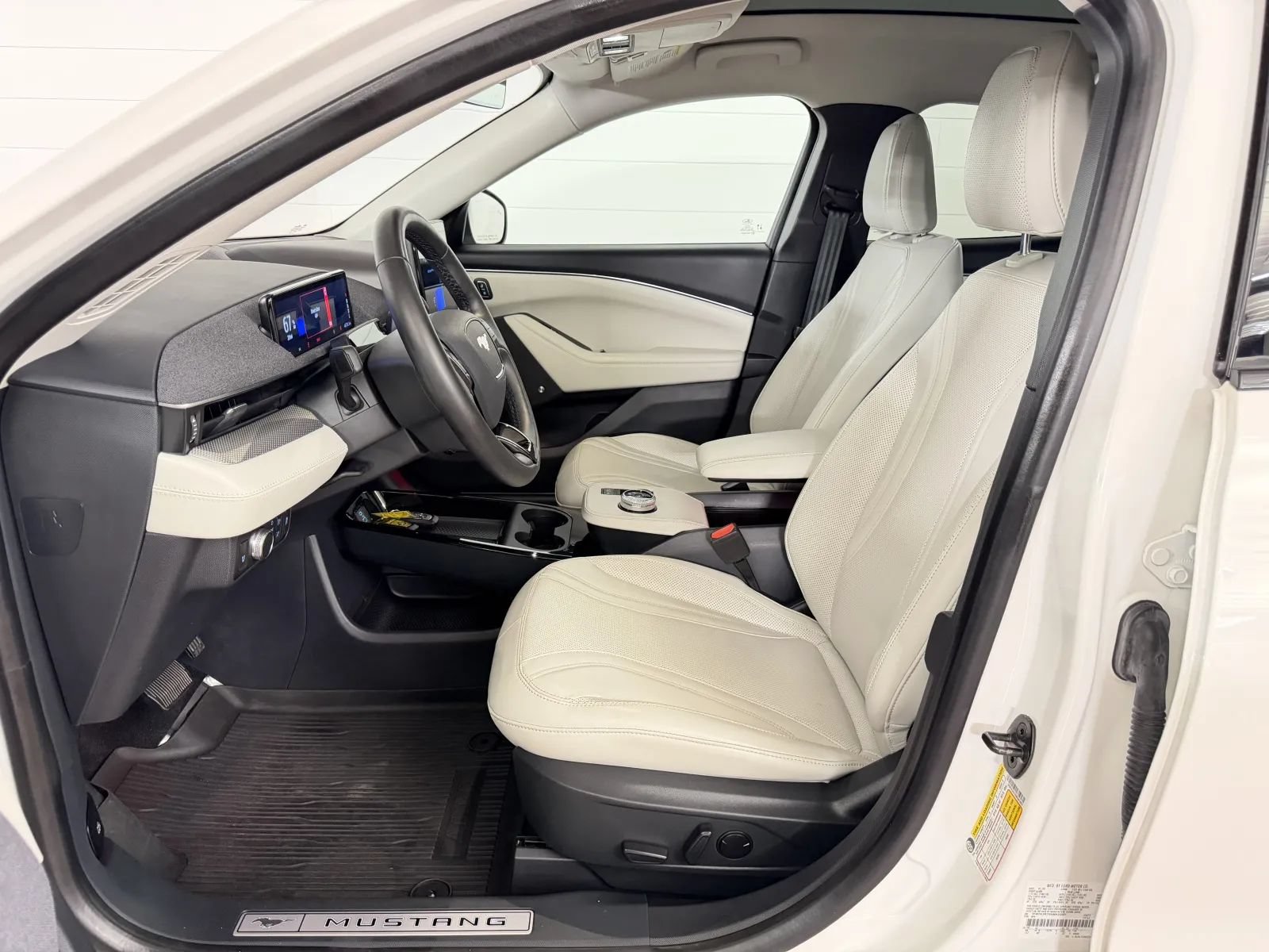 Used 2022 Ford Mustang Mach-E Premium w/ Ice White Appearance Package RWD image 11
