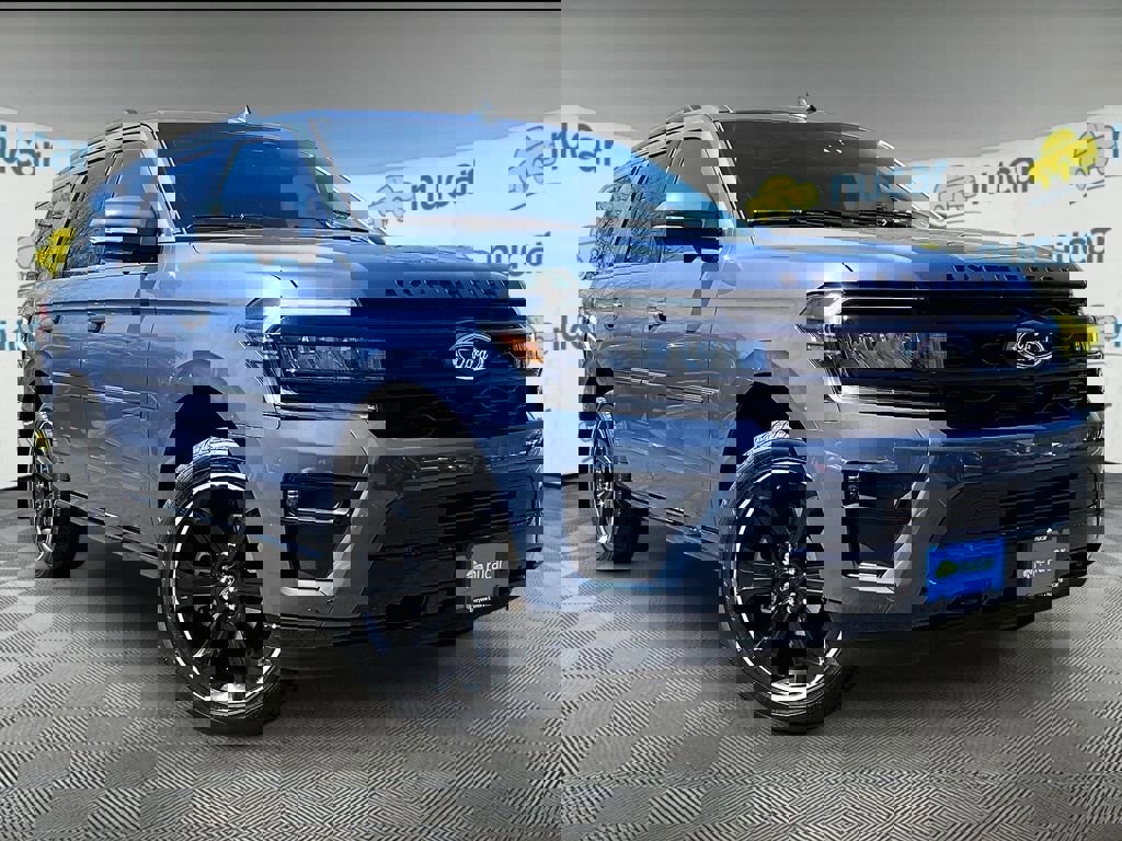 Used 2023 Ford Expedition Limited AWD/4WD image 1